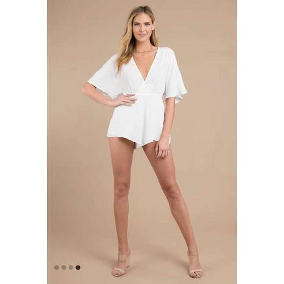 NWT Tobi Danielle Romper, Black, Medium, Lined Shorts, Open Back, Deep V-neck - Picture 16 of 16